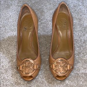 💥SALE🔥 Tory Burch Wedges